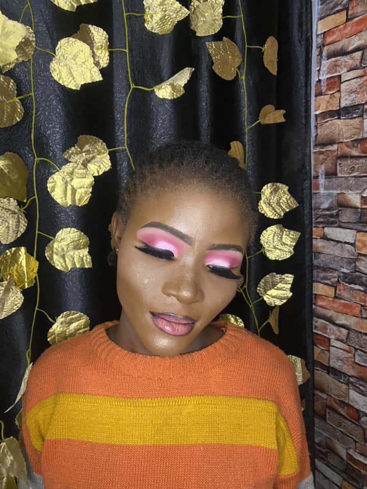 Asha miwendo makeup